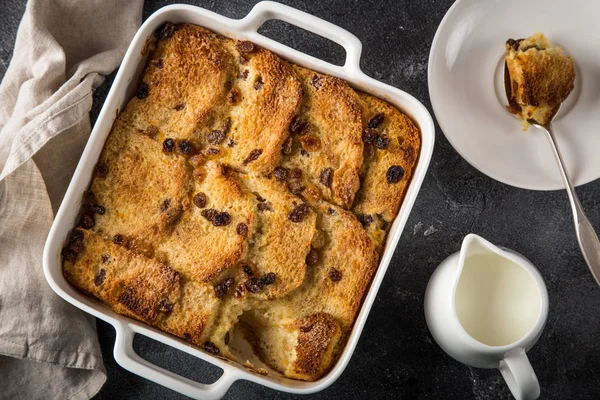 Bread Butter Pudding Raisins White Baking Dish Top View — Stock Photo, Image