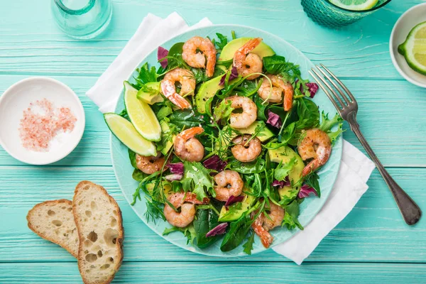 Frische Gesunde Avocado Und Shrimps Salat Ansicht Von Oben — Stockfoto