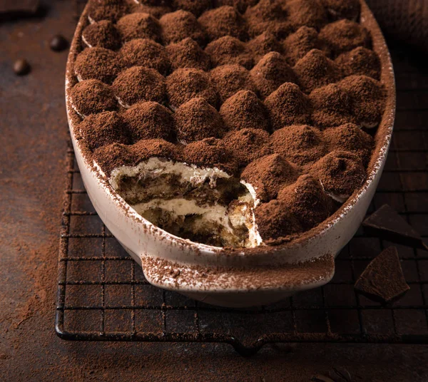 Tiramisù Dolce Tradizionale Italiano Messa Fuoco Selettiva Immagine Quadrata — Foto Stock