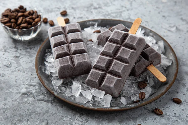 Helado de chocolate y café paletas —  Fotos de Stock