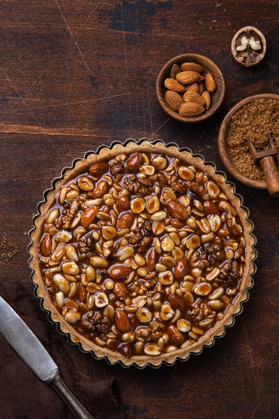 Nut and caramel tart — Stock Photo, Image