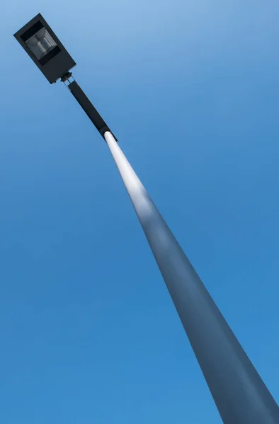 Lámpara Led Para Carretera Con Cielo Azul Fondo Nube —  Fotos de Stock