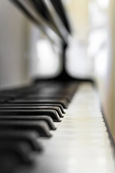 Extreme Close Piano Keys Blurred Background One Key Focus Retro — Stock Photo, Image