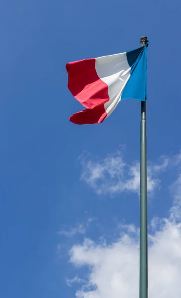 Bandera Francia Ondeando Viento Sobre Fondo Azul Del Cielo Con — Foto de Stock