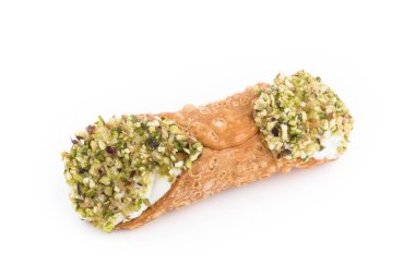 Sicilya Cannolo 'su, ricotta ve doğranmış şam fıstığı. Tipik Sicilya tatlısı..