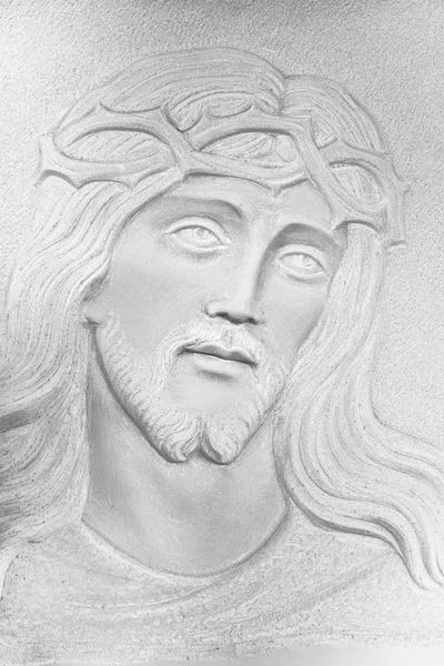 Steen wit bas-reliëf van het gezicht van Christus — Stockfoto