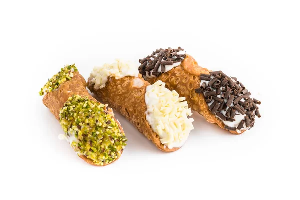 Üç cannoli hamur işleri