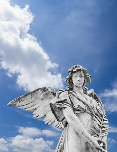 Statua di un angelo — Foto Stock