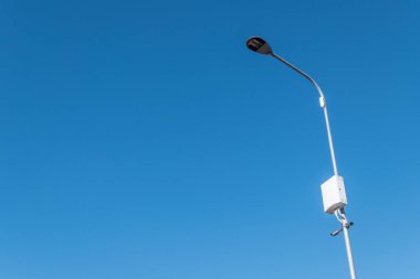 Cctv kamera ile Sokak lambası