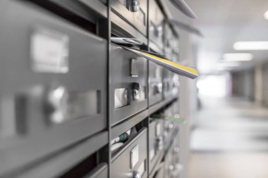 Posta kutuları doldurulur