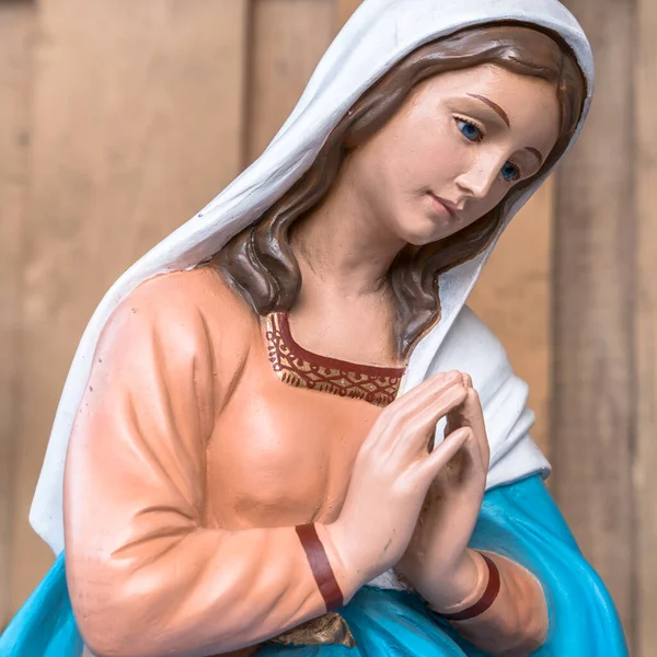 Maagd Maria standbeeld — Stockfoto