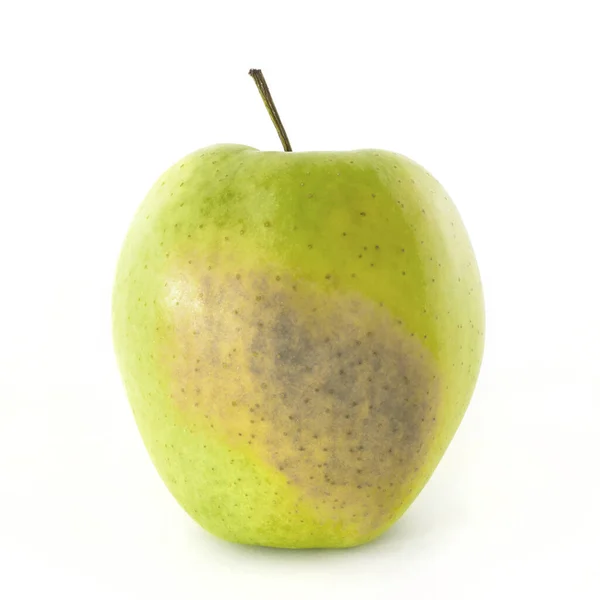 Pomme Pourrie Isolée Sur Fond Blanc — Photo