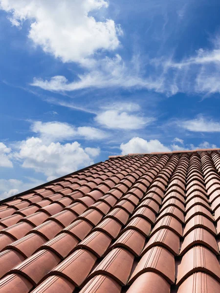 New Tiled Roof Vertical View Tiled Roof Brown — Stock Photo, Image