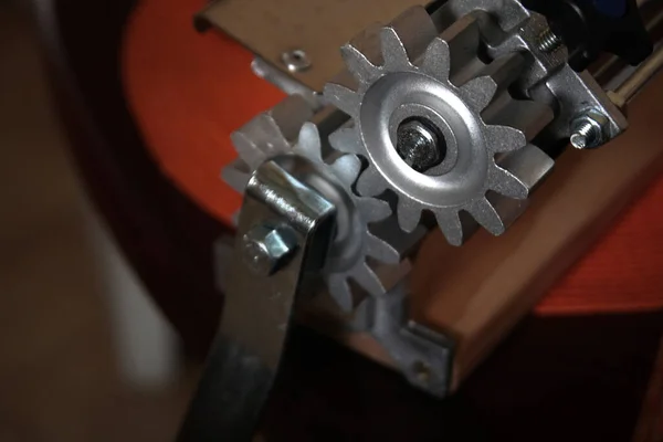 Mutfak çarkının çelik dişlisi