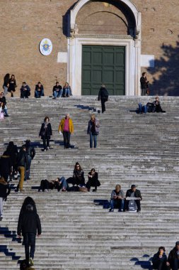 Roma (İtalya). Roma'da Aracoeli adımlardan