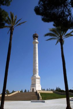 Palos de la Frontera (Huelva) İspanya. Amerika keşif dördüncü yüzüncü Memorial sütun