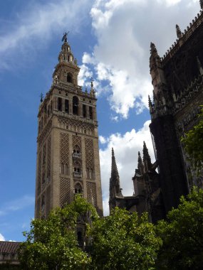 Sevilla (İspanya). Sevilla 'dan La Giralda