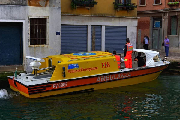 Venetië Italië Ambulance Stad Venetië — Stockfoto