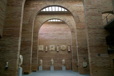 Merida (İspanya). Merida şehrinin Ulusal Roma Sanat Müzesi ana salonu