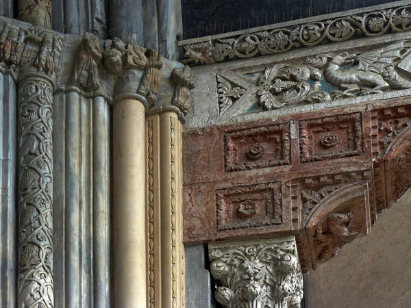 Bergamo Itália Detalhe Arquitetônico Lado Fora Basílica Santa Maria Maggiore — Fotografia de Stock