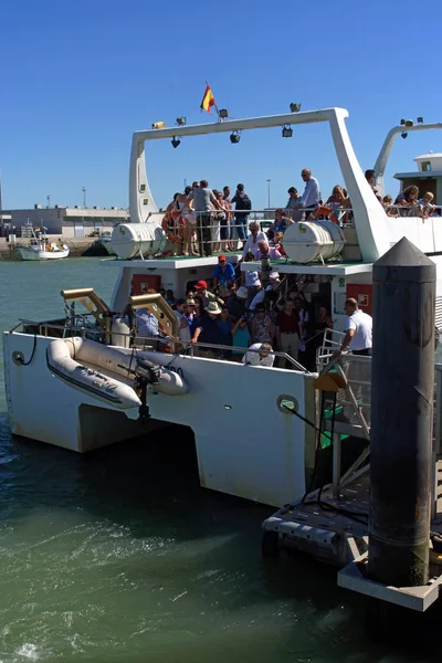 Puerto Santa Maria Cádiz Espanha Turistas Desembarcam Catamarã Porto Puerto — Fotografia de Stock