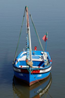 Tavira (Portekiz). Misericordi kilisesi içinde kiremit