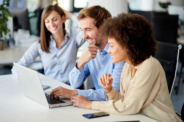 Startup Concept Creative Team Talking Office — Stock Photo, Image