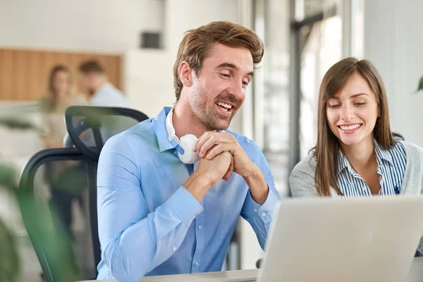 Two People Start Office Working Together — Stock Photo, Image