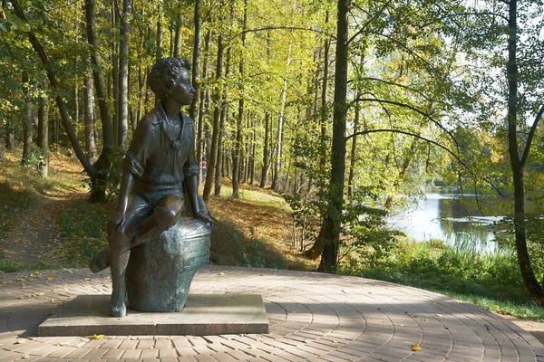 Monumento Poeta Alexander Pushkin Zakharovo Antigua Finca Noble Aldea Zakharovo — Foto de Stock