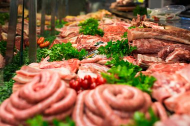 Bir kasapta et gösterisi