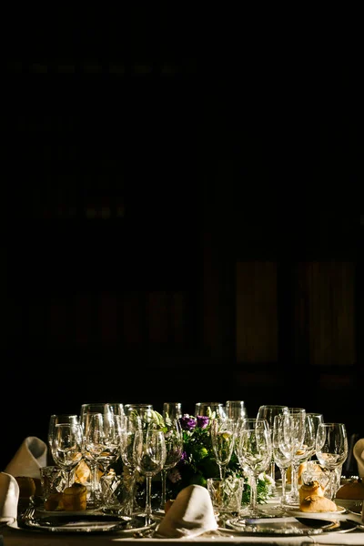 Bir Gala Yemeğinde Masayı Hazırla — Stok fotoğraf