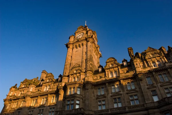 Balmoral Hotel Gevel Edinburgh Verenigd Koninkrijk — Stockfoto