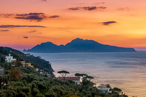 Massa Lubrense Italien Januari 2011 Häpnadsväckande Solnedgång Capri Massa Lubrense — Stockfoto