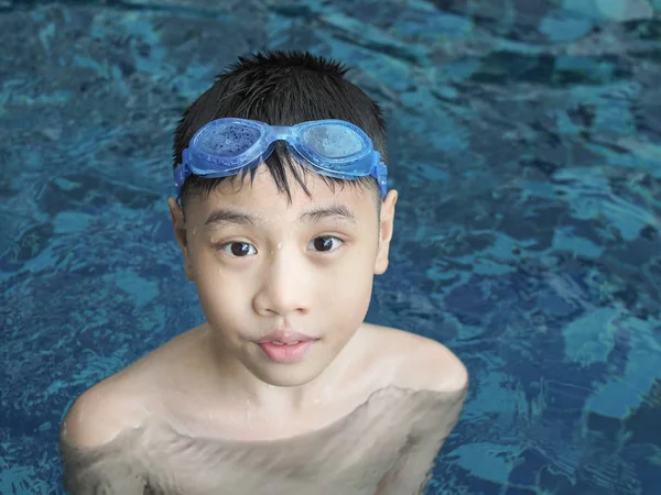 Asia Boy Swimming Pool Outdoor — Stock Photo, Image