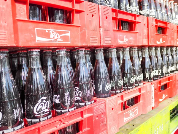 Bangkok Aprile Bottiglie Coca Cola Sui Veicoli Consegna Distributore Nel — Foto Stock