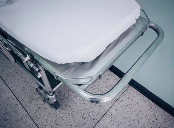 Krankenwagen Für Patienten Krankenhausflur Oder Der Notaufnahme Nahaufnahme — Stockfoto
