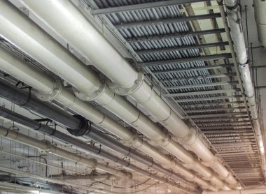 Sanayi tesisleri inşaatı için su borusu sistemi veya drenaj boruları.