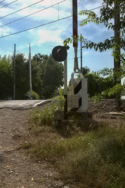 Midda 'da kırsaldan geçen demiryolu.