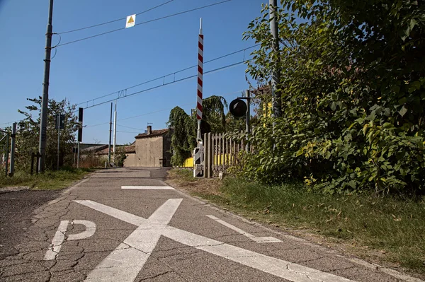 Traversée Chemin Fer Campagne Par Une Belle Journée Été — Photo