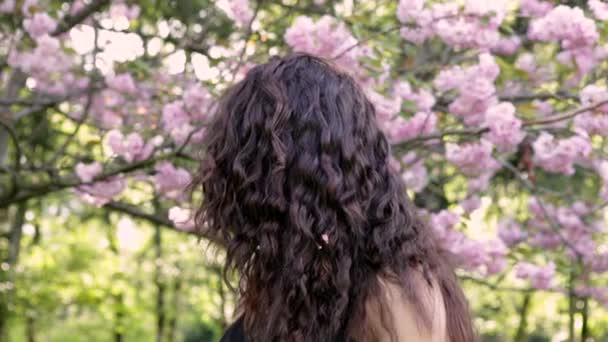 Seksi Genç Dansçı Kadın Parkta Closeup Yüzü — Stok video