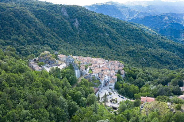 Vista Aérea Aldeia Pietracamela Área Montanhosa Gran Sasso Italia Abruzzo — Fotografia de Stock