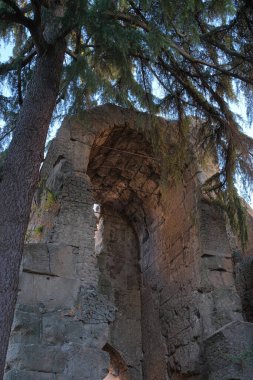 Albano Lazio kasabasındaki antik Roma harabeleri