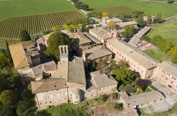 Antenn Nära Utsikt Över Den Medeltida Staden Lucignano Arbia Toscana — Stockfoto