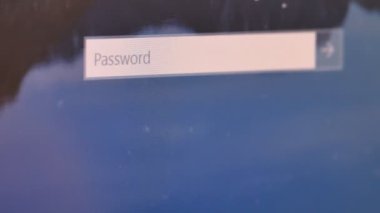 Laptop makro giriş şifre 4k girin
