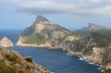 Gözcü Mirador Es Colomer 'ın Formentor şapkasındaki görüntüsü. Mayorka. İspanya.