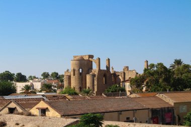 Famagusta ve Katedral 'in manzarası. Peter ve Paul Sinan Paşa Camii. Kıbrıs.