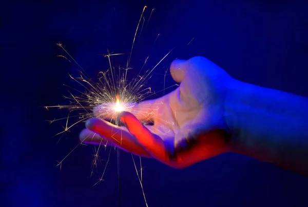 Hand Holding Fire Light Sparkler — Stock Photo, Image