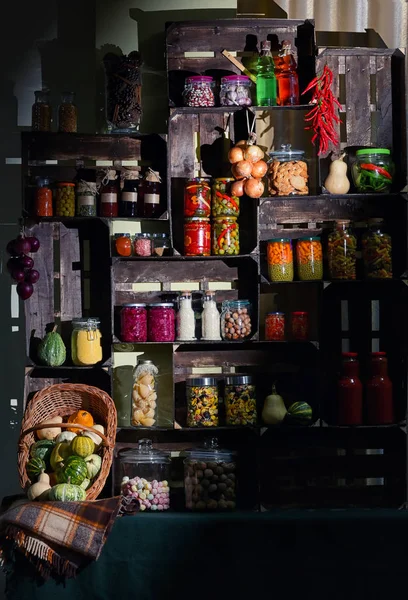 Frascos com legumes em conserva — Fotografia de Stock