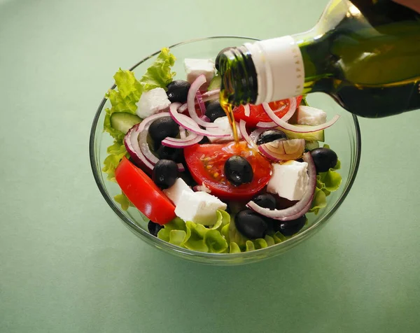 Греческий салат это классика. — стоковое фото