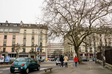 Geneva, İsviçre - 28 Şubat, 2018. Yollar ve şehir otomobili üzerinden görüntülemek.